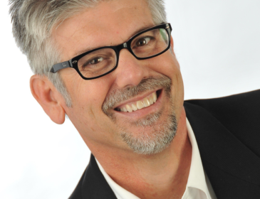 Devries shares about Oaks in Office