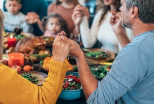 Leading Thanksgiving Devotions with Your Family