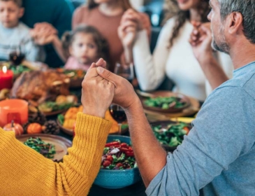 Leading Thanksgiving Devotions with Your Family